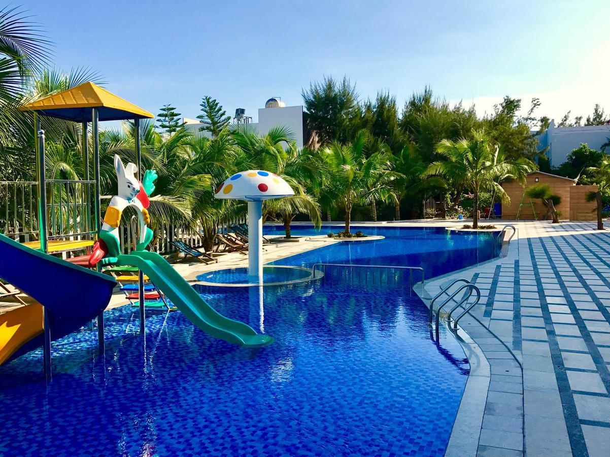Oceanward Hotel & Resort Long Hai Bagian luar foto