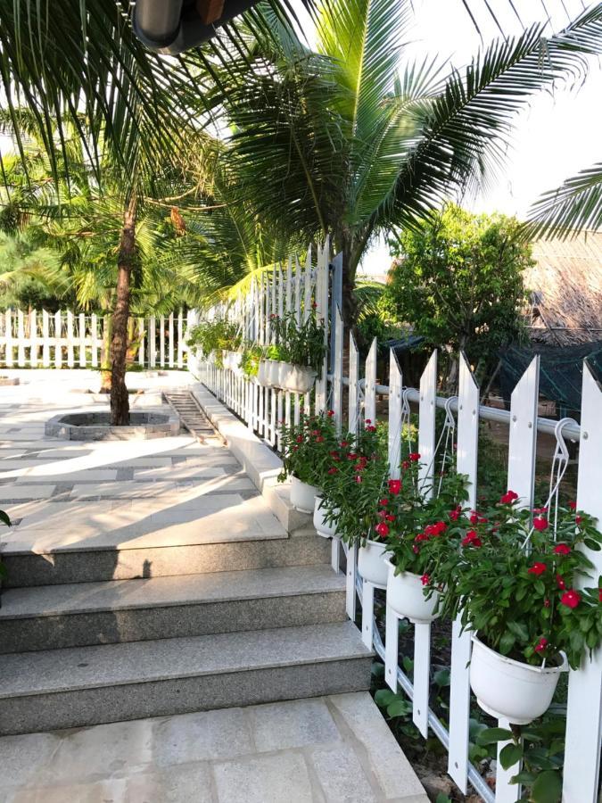 Oceanward Hotel & Resort Long Hai Bagian luar foto