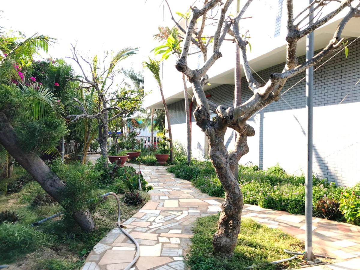 Oceanward Hotel & Resort Long Hai Bagian luar foto